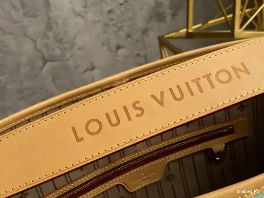 GRACEFUL LOUIS MM VUITTON 0528
